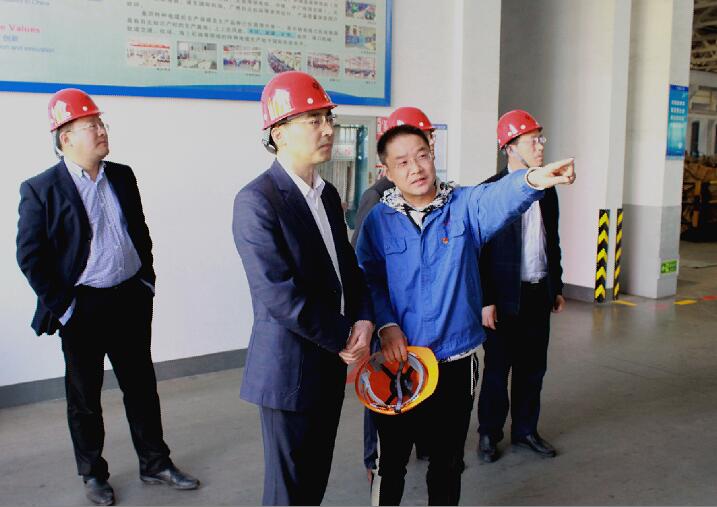 2018年4月9日，宣都会委常委、常务副市长汪谦慎来尊龙凯时人生就是搏电缆旅行考察