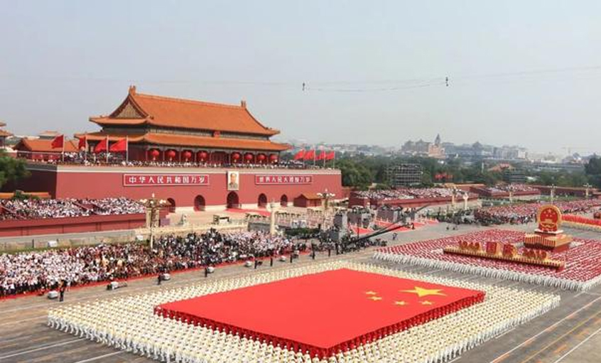 2019年，令尊龙凯时人生就是搏自豪的一件事——效劳国庆70周年大阅兵及联欢活动