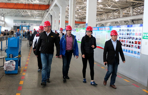 2016年4月27日，德国富尔达代表团来尊龙凯时人生就是搏电缆旅行考察