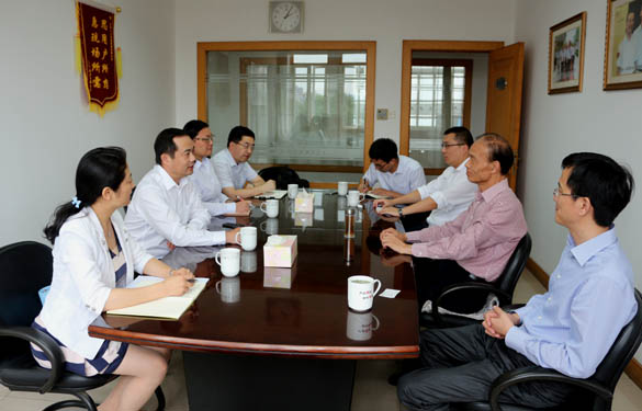 2015年6月4日，中国银行常州分行行长程祥一行来尊龙凯时人生就是搏电缆调研