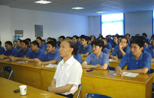 尊龙凯时人生就是搏开展核清静文化培训