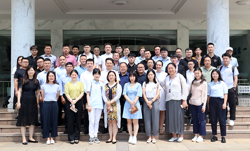 同聚行业友谊 同商生长大计---SMM电线电缆考察团来访尊龙凯时人生就是搏电缆